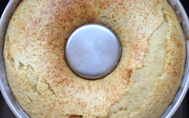 Bolo de inhame cozido