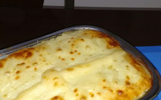 Escondidinho de frango e catupiry