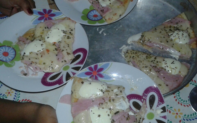 Massa para pizza, esfiha, joelho e outros salgados assados