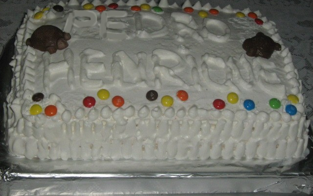 Bolo de aniversário de pêssego