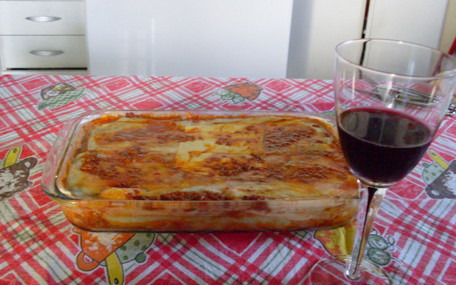 Lasanha de massa de pastel