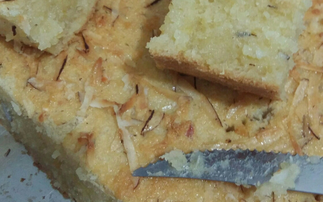 Bolo de mandioca (Aline Maciel)