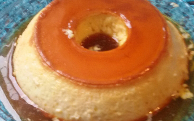 Pudim de leite em pó com leite de coco