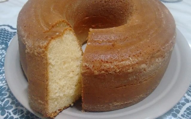 Bolo simples de liquidificador