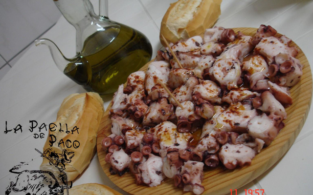 Polvo à galega (pulpo a la gallega)