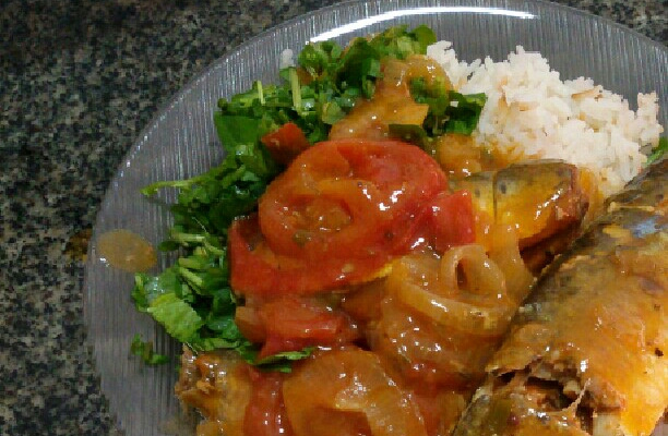 Sardinha na panela de pressão (igual as de lata do mercado)