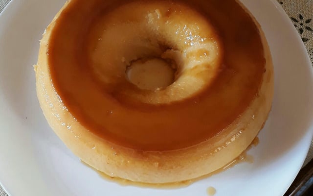 Pudim na panela de pressão elétrica