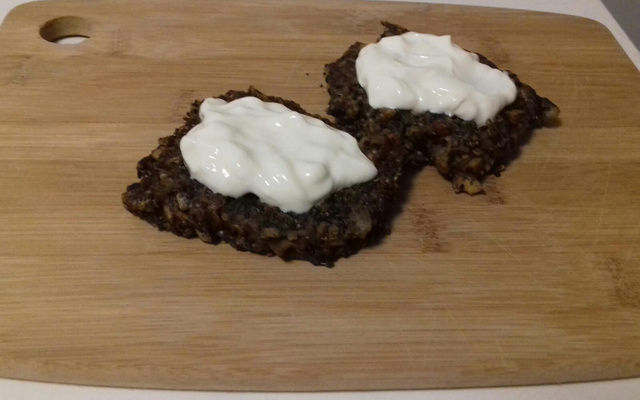 Hamburguer vegetariano de cogumelos e quinoa