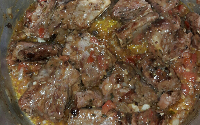 Costelinha de porco de panela