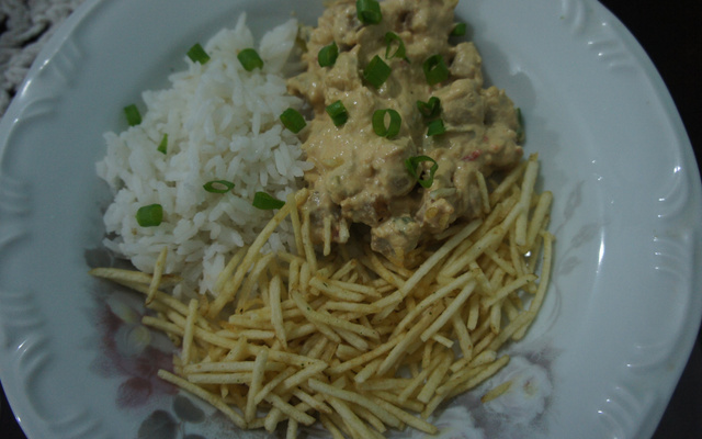 Estrogonofe de PVT (Carne de soja)