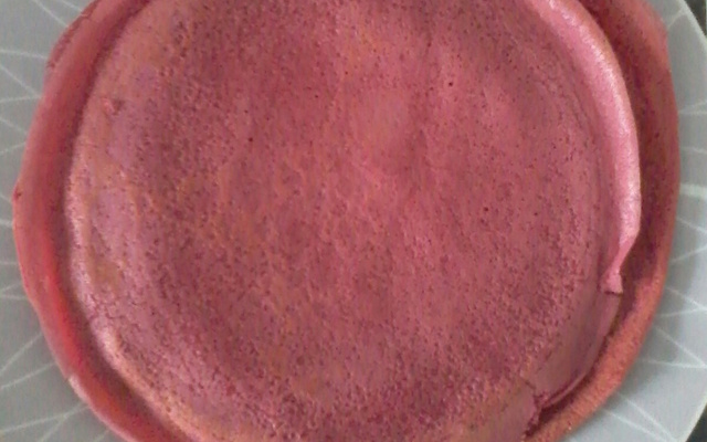 Panqueca de frango (massa colorida)