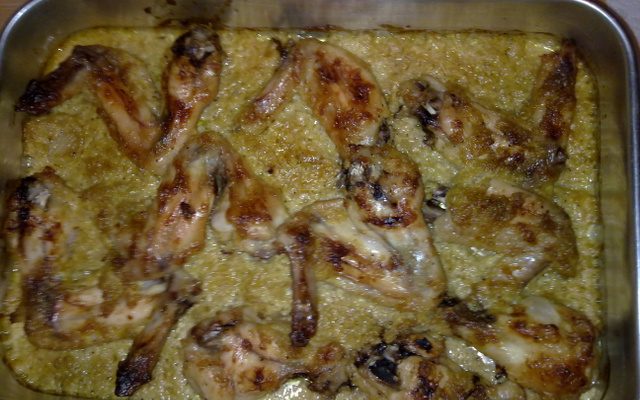 Asa de frango com creme de cebola