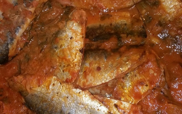 Sardinha na panela de pressão