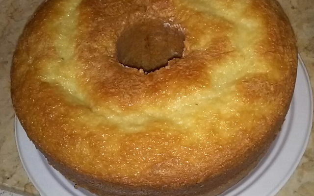 Bolo de leite de coco de liquidificador