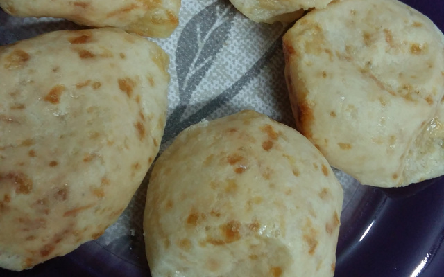 Pão de queijo fácil