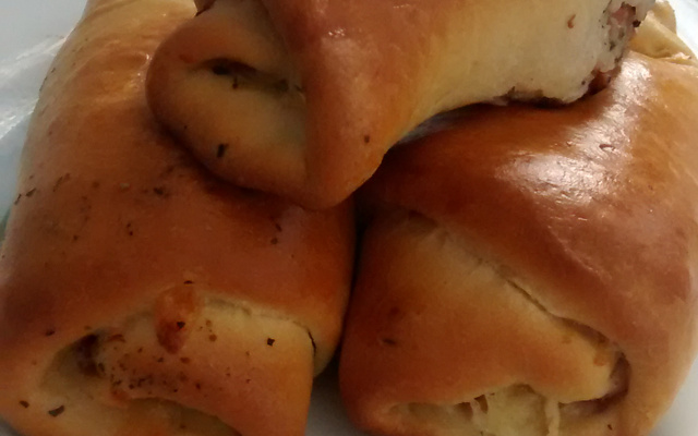 Pão caseiro recheado