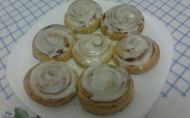 Enrolados de canela (cinnamon rolls)
