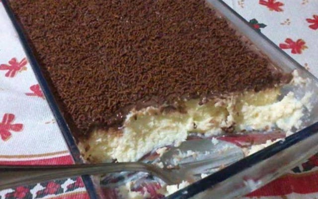 Torta de chocolate com coco