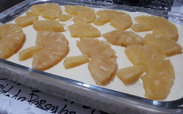 Pavê prático de abacaxi