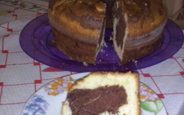 Bolo mesclado de liquidificador