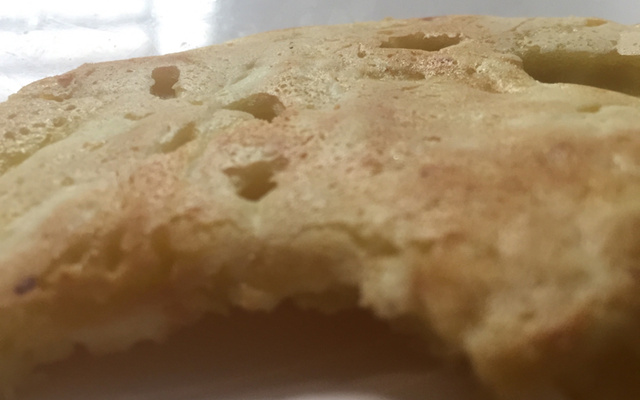 Pão de queijo fit de frigideira