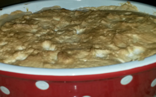 Torta pregüiçosa de pêssego