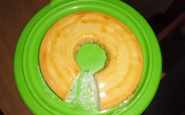 Pudim de leite que não precisa ir ao fogo