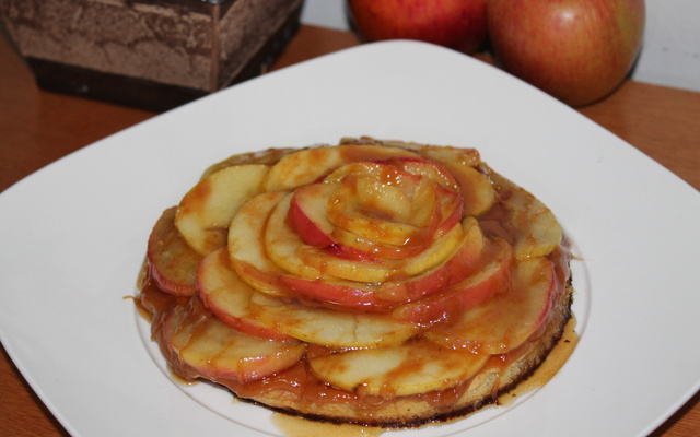 Sablé de maçãs e caramelo