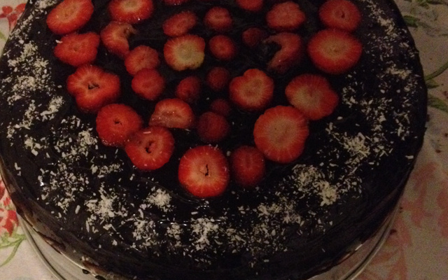 Bolo de iogurte e creme de avelã