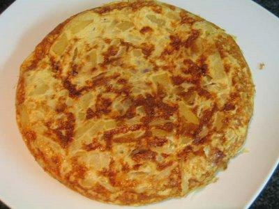 Tortilla espanhola com batatas e bacon