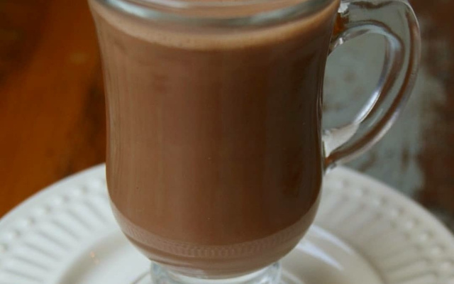 Chocolate quente cremoso fácil