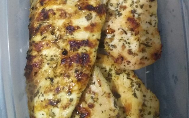 Frango grelado com chimichurri