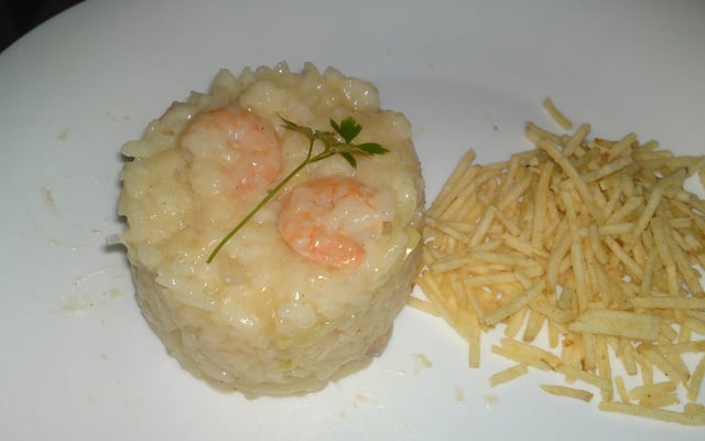 Risoto de alho poró com camarão