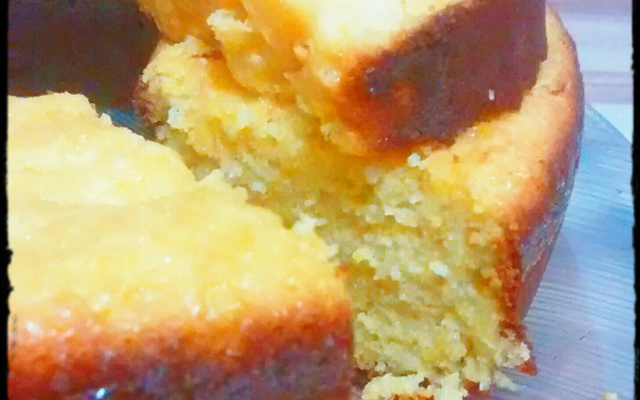 Bolo fácil de milho com coco