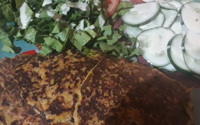 Panqueca de atum com cenoura ralada 