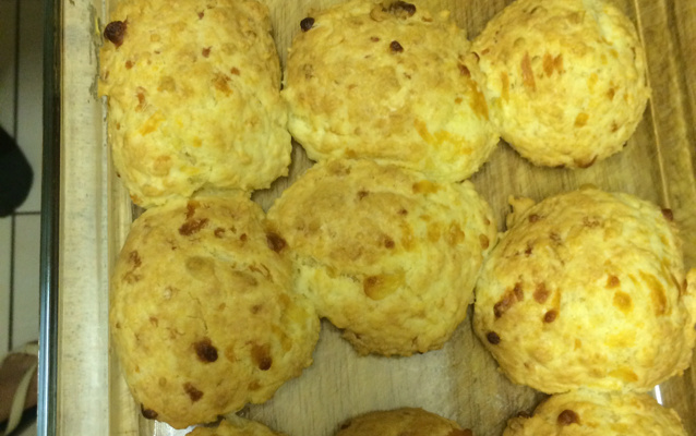 Pão de queijo de araruta