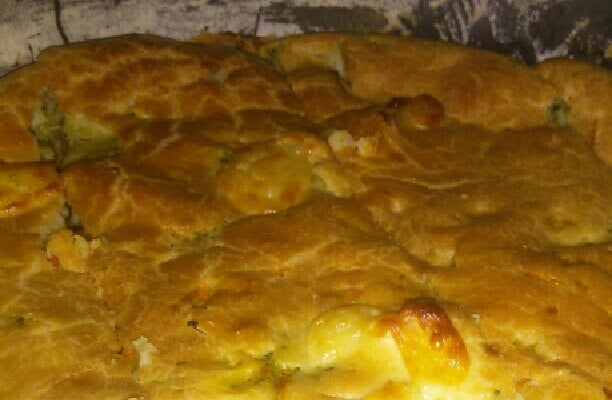 Torta de brócolis com requeijão deliciosa