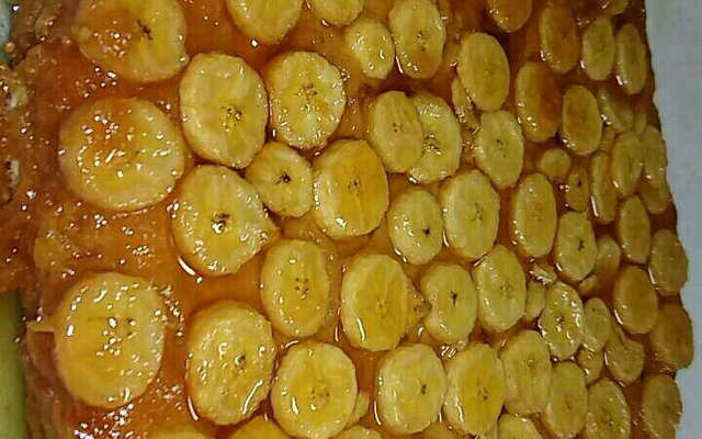 Torta de banana caramelizada