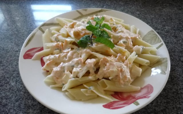Penne com iogurte
