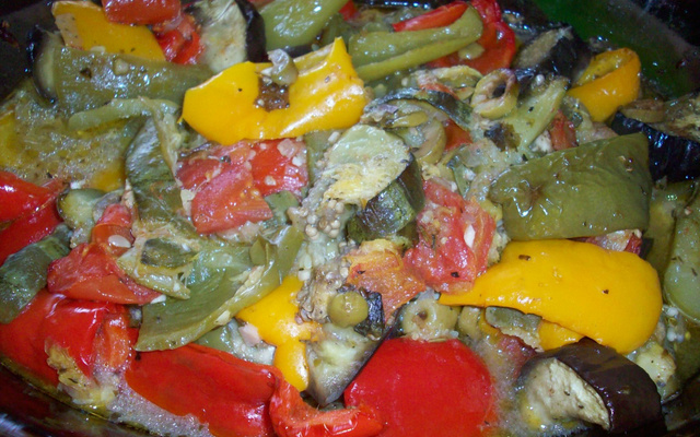 Peixe com legumes ao forno
