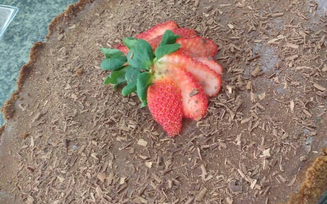 Torta mousse de chocolate com chantilly