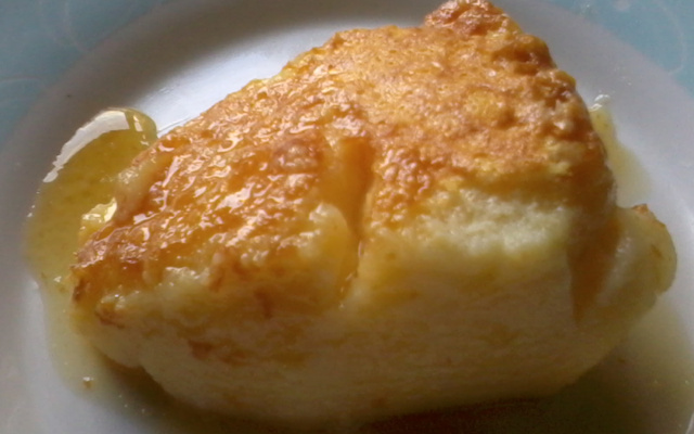 Pudim de leite condensado com leite de coco