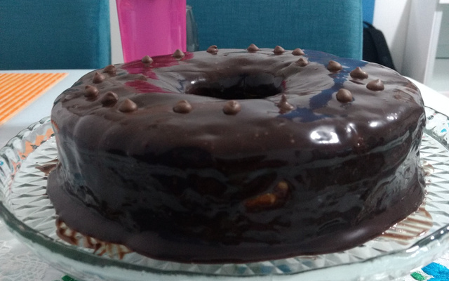Bolo de cenoura com cobertura de brigadeiro