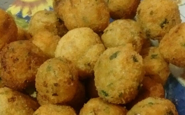 Bolinho de bacalhau e mandioca