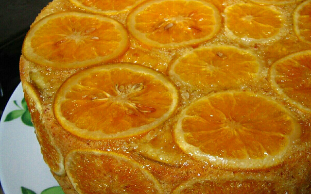 Bolo de laranja com casca