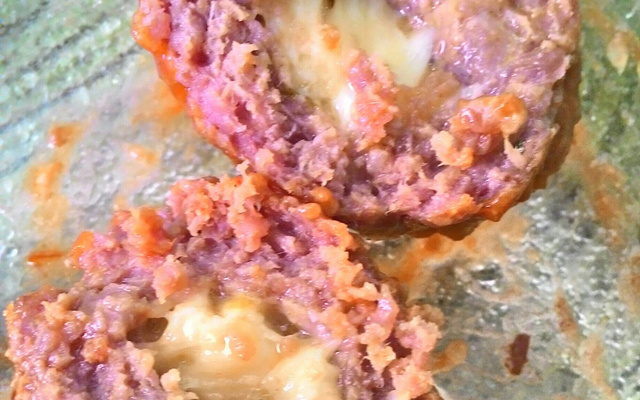 Almôndegas de forno recheada