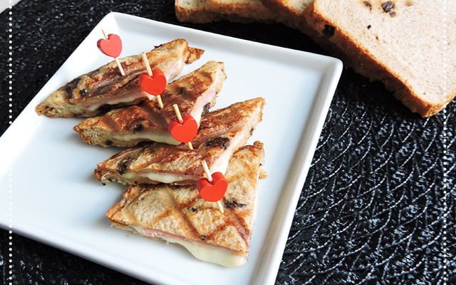 Rabanada de presunto e queijo