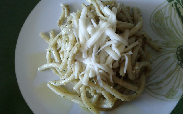 Espaguete ao pesto