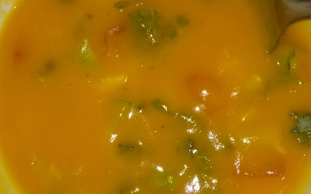 Sopa de mandioquinha com cenoura