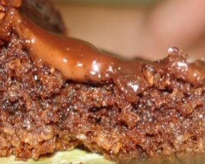 Bolo prático de chocolate e coco